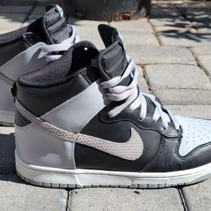 NIKE DUNK HIGH BLACK/WOLF GREY-WHITE 317982 048
